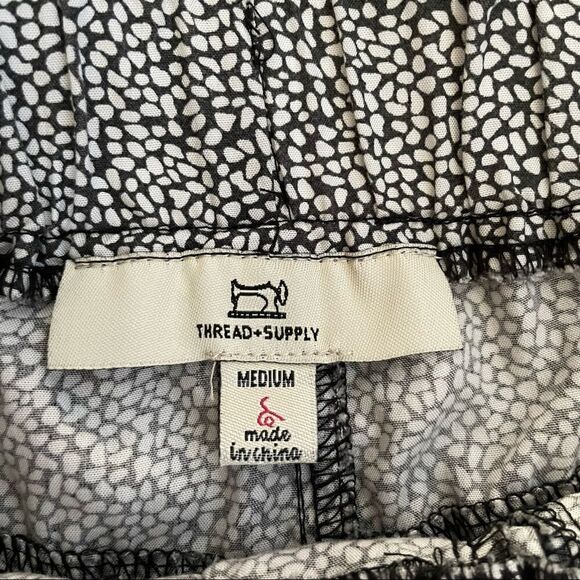 Thread + Supply ~ paperbag style shorts ~ size M - Picture 3 of 4